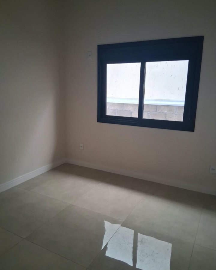 Casa à Venda - Vargas (Central - Proximo IFF)